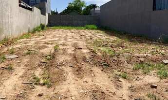 Imagem: Terreno plano medindo 10x33