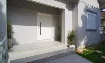 Imagem 2: Casa reformada com 3 dormitórios, 5 vagas no bairro São João