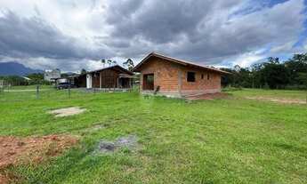 Imagem 2: LINDA CASA EM ÁREA RURAL COM AMPLO TERRENO - ESTADA BLUMENAU / VILA NOVA- JOIIVILLE SC