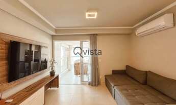 Imagem 2: Apartamento decorado apenas 2 quadras da praia e vista para o mar á venda na Enseada no Gu