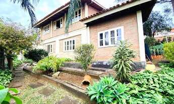 Imagem 6: Casa de alvenaria e parte madeira Otima localização no Jardim Paulista!