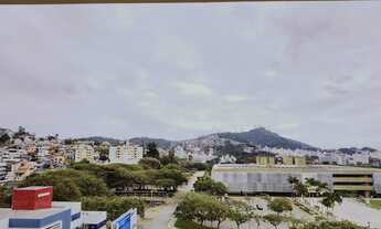 Imagem 3: Apartamento com 03 dormitórios,01 suíte e 02 vagas localizado no bairro Pantanal, Floria