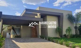 Imagem: Casa de condomínio térrea para venda possui