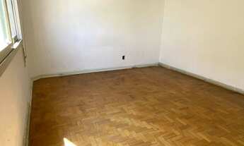 Imagem 2: APTO AMPLO COM 2 QUARTOS, VAGA DE GARAGEM