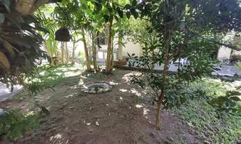 Imagem 2: Paquetá casa proxima às barcas, térrea c/ terreno de 933 m2 c/ jardim e quintal