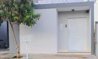 Imagem 6: Casa para venda tem 180 metros quadrados com 3 quartos em Centro - Salinas - MG