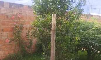 Imagem 4: Vendo ou troco Casa com 2 dormitórios