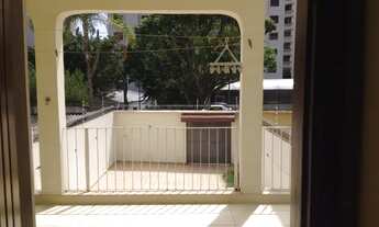 Imagem 7: Sobrado para venda possui 251 metros quadrados com 4 quartos