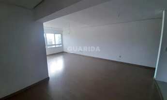 Imagem 2: Apartamento de 3 dormitórios, sendo 1 suíte, no bairro Tristeza, com DUAS VAGAS COBERTAS!