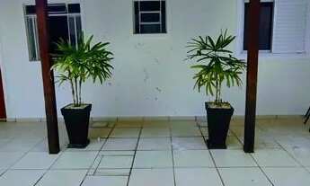 Imagem 2: EDICULA FUNDOS JACAREI