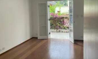 Imagem 6: Linda casa na entrada do Residencial Alphaville 5