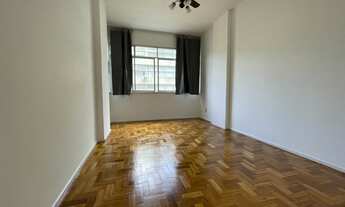 Imagem 3: Copacabana 2 quartos ao lado Metrô