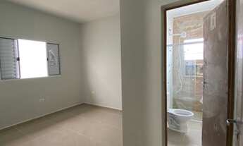 Imagem 7: Casa com piscina e churrasqueira