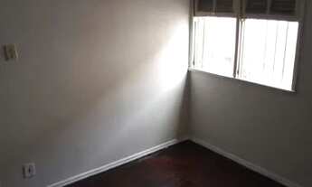 Imagem 2: Aluga-se apt 2 quartos, sala, copa, cozinha, banheiro