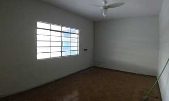 Imagem 2: Térrea para venda com 250 metros quadrados de terreno com 2 quartos