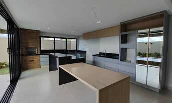 Imagem 4: Casa com 3 suítes no Condomínio Las Palmas, 200m² construídos em Pouso Alegre. Destaques