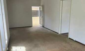 Imagem 4: CASA COM TRÊS DORMITÓRIOS NO PAROLIN