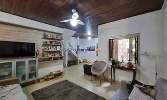 Imagem 3: Casa estilo sobrado para venda de 3 dormitórios com 2 vagas de garagem no bair