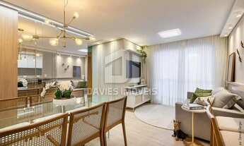 Imagem 7: Apartamento no Cristo Rei / 77m² / 3 Quartos e 1 suíte / Piso cerâmico na cozinha e banhei