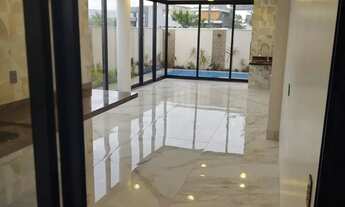 Imagem 2: Casa de condomínio para venda possui 222 metros quadrados com 4 quartos