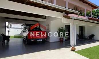 Imagem 7: Sobrado em R. Emídio de Souza Soares - Centro - Penha/SC