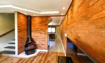 Imagem 2: Casa de Condomínio em Canela, 2 quartos, 117 m², a 750m da Catedral