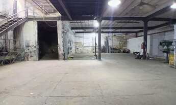 Imagem 7: Galpão com área 505,75m² de área total, este imóvel oferece um espaço moderno, funcional e