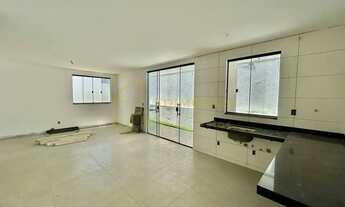 Imagem 6: Oportunidade Única em Manguinhos: Duplex com 4 Quartos e Acabamento Premium!