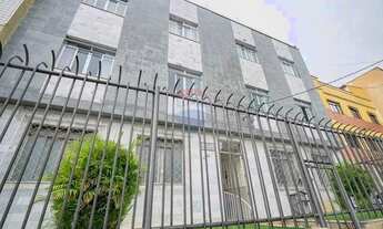 Imagem 2: Apartamento com 2 quartos, apenas 1 lance de escada, sem garagem