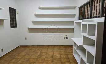 Imagem 4: CASA AMPLA COM 3 DORMITÓRIOS - PRÓXIMO À ESCOLA GUEDES DE AZEVEDO E COLÉGIO SÃO FRANCISCO