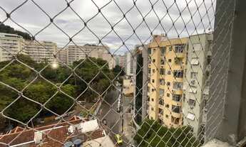 Imagem 2: Apartamento para venda possui 32 metros quadrados com 1 quarto