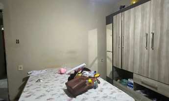 Imagem 4: Quarto mobiliado com suíte para mulher