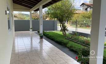 Imagem 6: Casa para venda possui 280 metros quadrados com 3 quartos em Ponta das Canas - Florianópol
