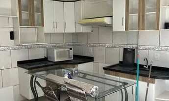 Imagem 5: Casa para venda possui 198 metros quadrados com 3 quartos em Jardim Silveira - Barueri - S