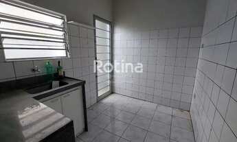 Imagem 7: Casa para alugar, 1 quarto, 1 vaga, Nossa Senhora Aparecida - Uberlândia/MG - R$ 680,00