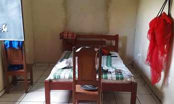 Imagem 2: VENDO ESTA CASA Casa com 2 dormitórios