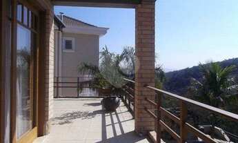 Imagem 3: Casa para venda tem 750 metros quadrados com 5 quartos em Alphaville - Santana de Parnaíba