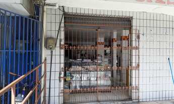 Imagem 7: Prédio a venda com lojas comerciais na Avenida A Conjunto Ceara