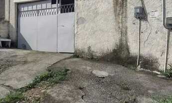 Imagem 6: Imóvel com 2 casas e 2 lojas na vila jardim