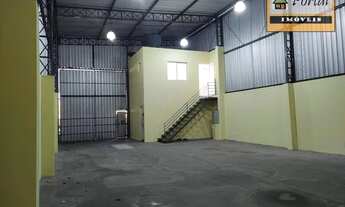 Imagem 2: Galpão industrial com ótima localização - Escritório adm - banheiros e vestiário