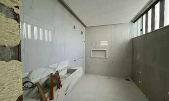 Imagem 2: Casa no Montenegro Boulevard com 5 suítes - 450m²