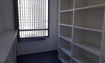 Imagem 4: Ponto comercial/Loja/Box para venda com 51 metros quadrados em Alphaville Industrial - Bar