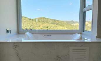 Imagem 4: Casa Recém - Construída, sendo 4 suítes, Gênesis l - Alphaville SP