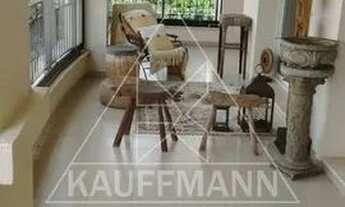 Imagem 2: Moema, 4 dormitórios 3 suítes, 5 vagas, excelente localização