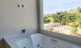 Imagem 2: Casa Recém - Construída, sendo 4 suítes, Gênesis l - Alphaville SP