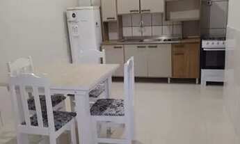 Imagem 1: Aluga-se kitnet mobiliado na Armação do Pântano do Sul com internet (próx. a praia