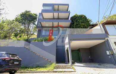 Imagem 2: Casa triplex com 436m² em terreno de 1.500 m² no melhor condomínio de Pendotiba