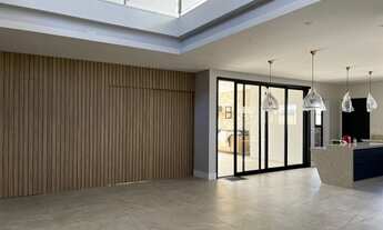 Imagem 4: Casa em Condomínio para Venda em Jundiaí, Caxambu, 4 dormitórios, 2 suítes, 6 banheiros, 3