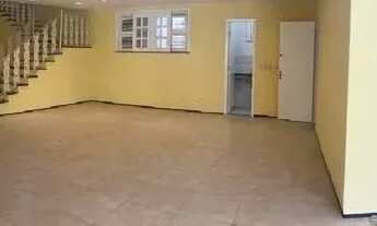 Imagem 2: Imóvel para aluguel e venda possui 1000 metros quadrados com 5 quartos