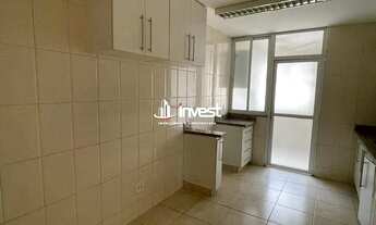 Imagem 7: Apartamento muito bem localizado, com 3 quartos sendo uma suíte, sala dois ambientes com 1